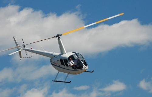 Фото, Полет на вертолете Robinson R44 над Межигорьем для троих 25-минут