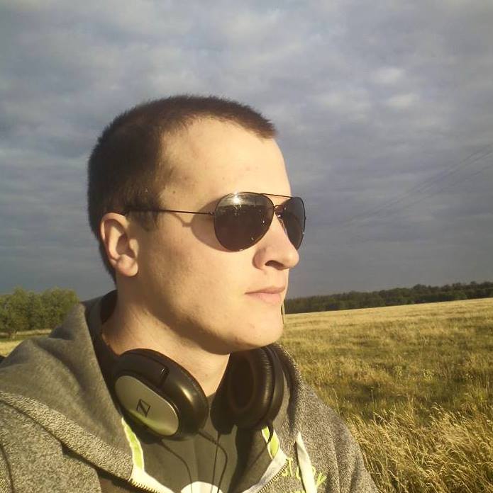 Максим Казьмирук